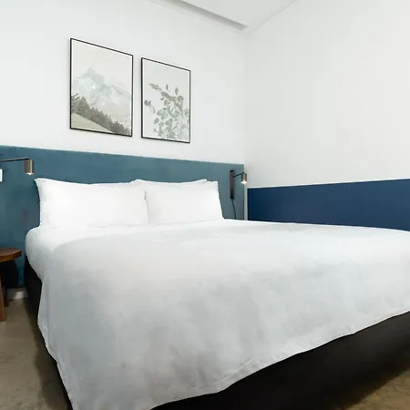 Limehome Calcada Do Cardeal